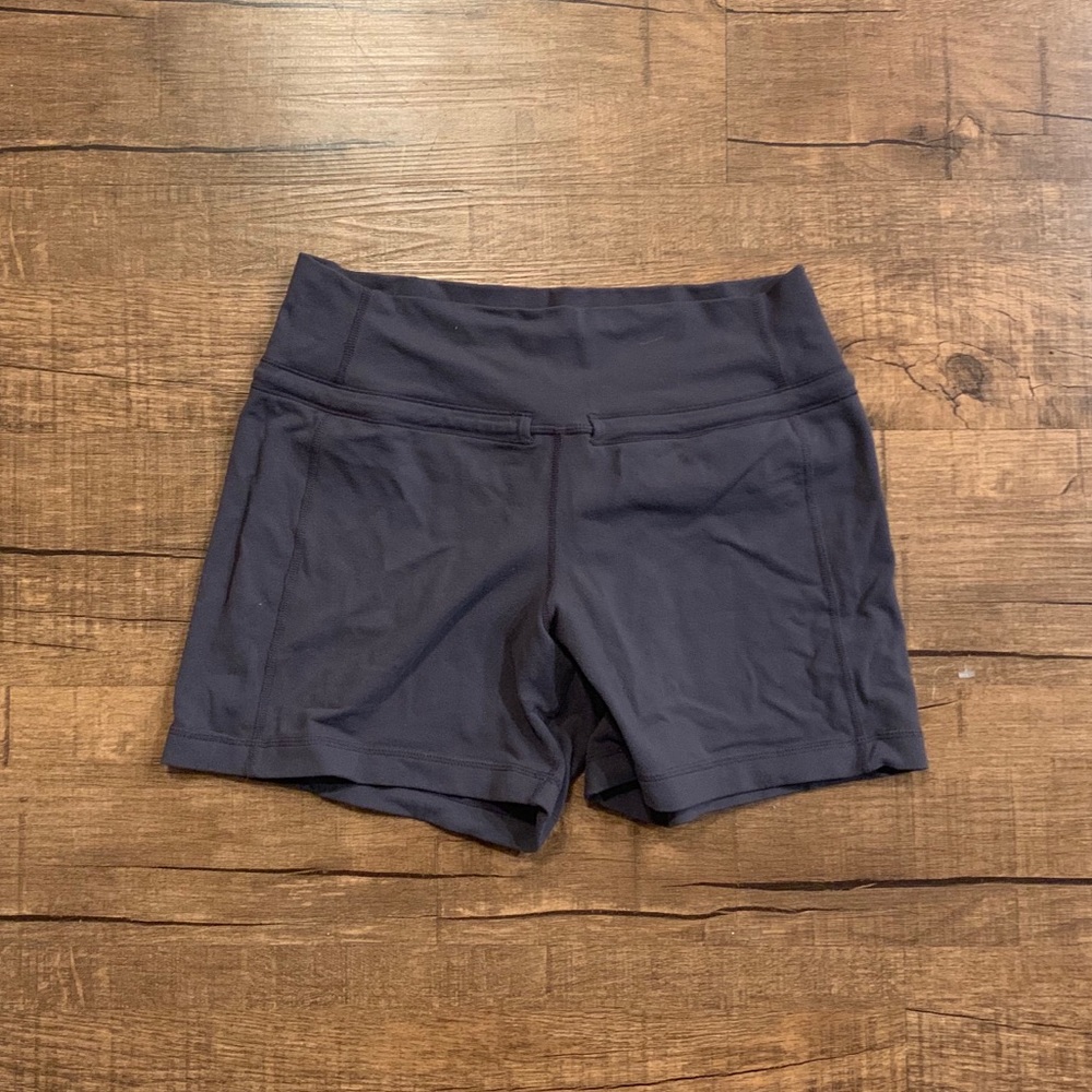 Lululemon tight shorts Sz. 4 align